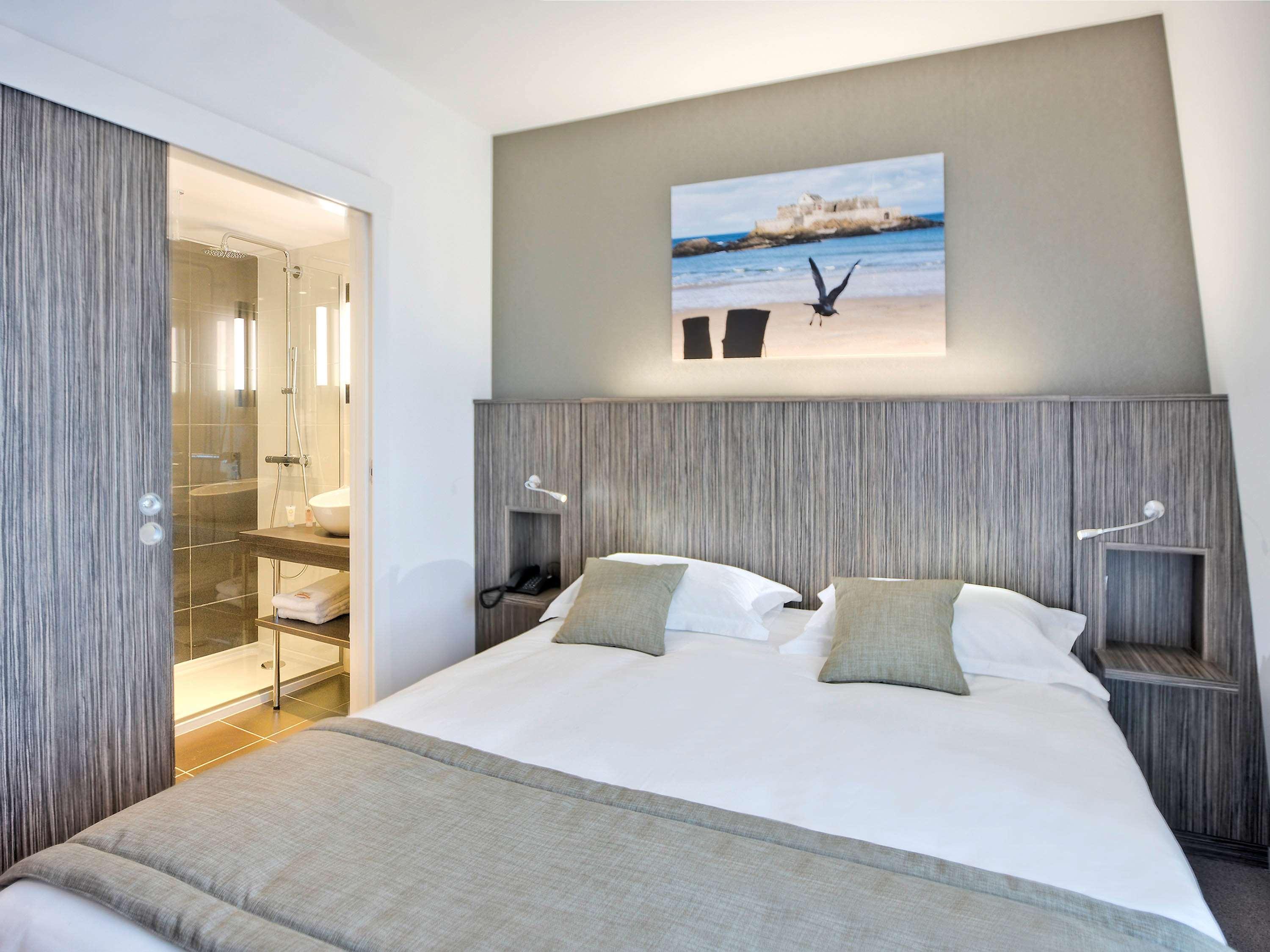 Mercure Saint Malo Balmoral Room photo