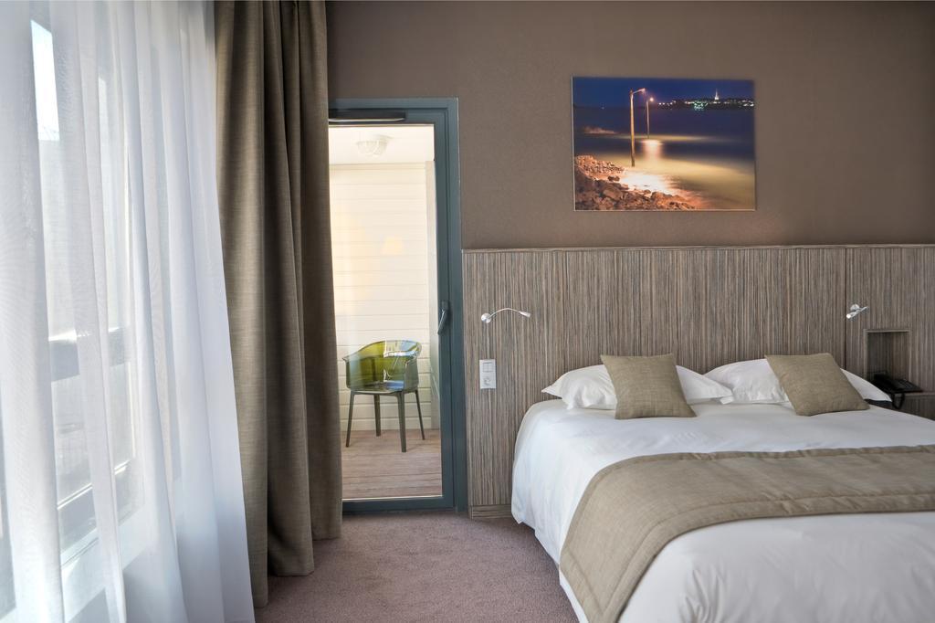 Mercure Saint Malo Balmoral Room photo